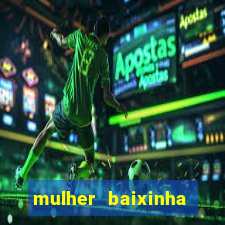 mulher baixinha transando com homens altos