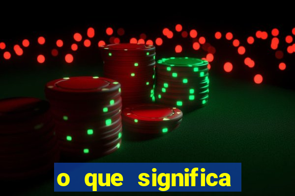 o que significa quando a luz acende sozinha