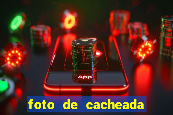 foto de cacheada no espelho